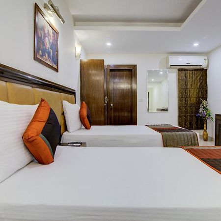 Airport La Sapphire Hotel & Restaurant نيودلهي المظهر الخارجي الصورة