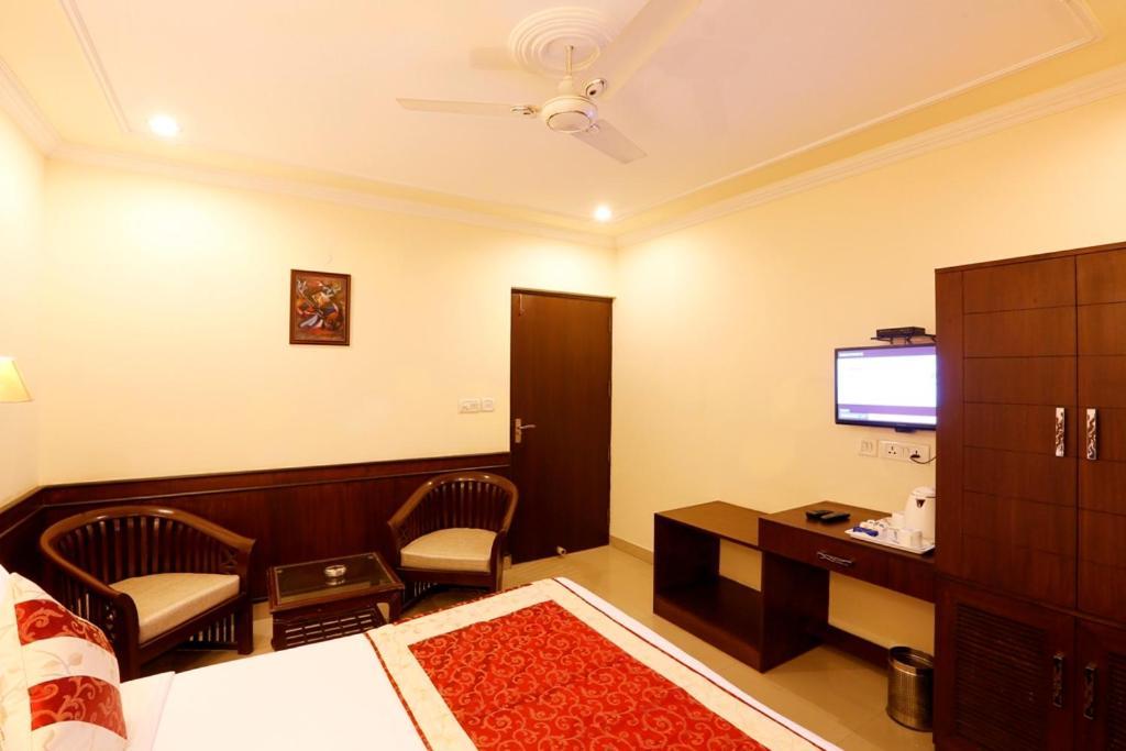 Airport La Sapphire Hotel & Restaurant نيودلهي المظهر الخارجي الصورة