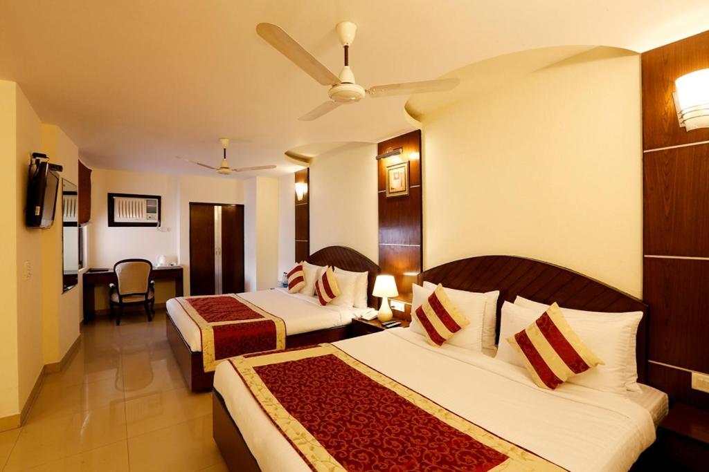 Airport La Sapphire Hotel & Restaurant نيودلهي المظهر الخارجي الصورة